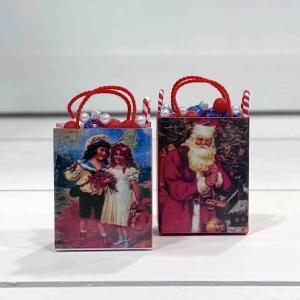 2 st bärkassar med julsaker