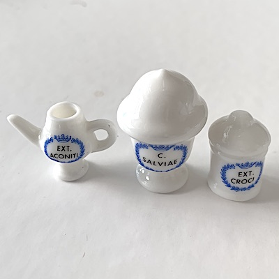 3 st medicinkärl porslin