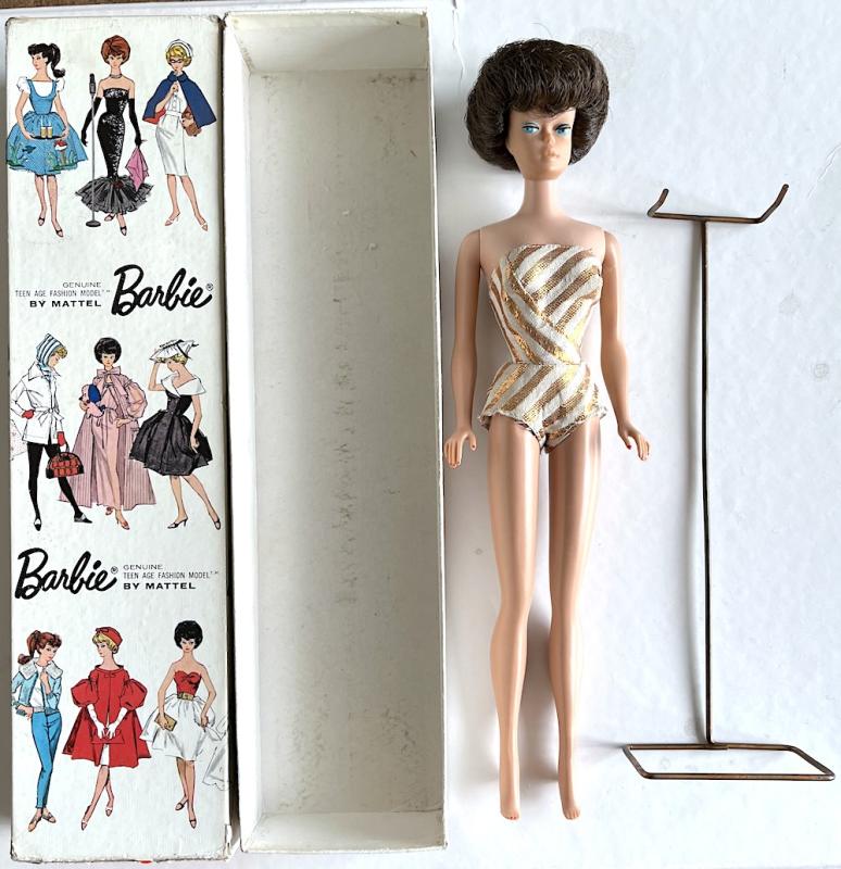 #850 Barbie bubble cut brunett transition fr 1964-65 (6) m box