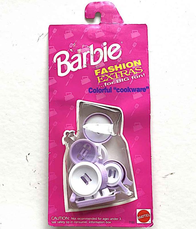 Barbie Fashion Extras Colorful cookware fr 1992 nrfb