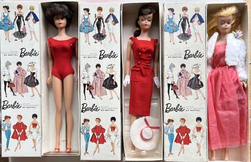Habit Barbie vintage NRFB - Barbie