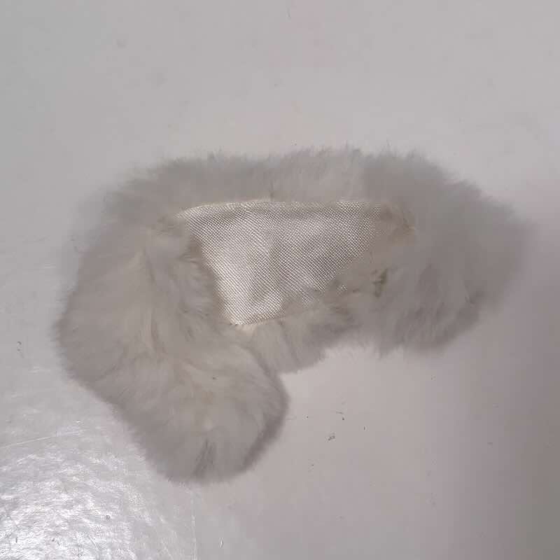 Barbie stola kaninpäls vit