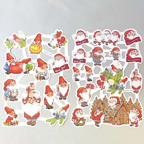 2 ark bokmärken tomtar pepparkakshus