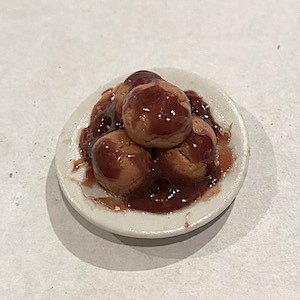 Dessert på fat donuts m kolasås