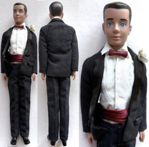 #750 Ken SL brunett från 1962-65 i #787 Tuxedo fr 1961-65, komplett