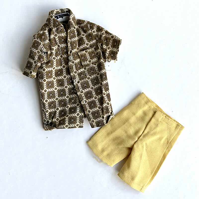 Ken Loungin around Fashion Pak fr 1964 (2)