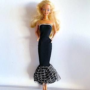 Klänning svart silver Barbie m fl