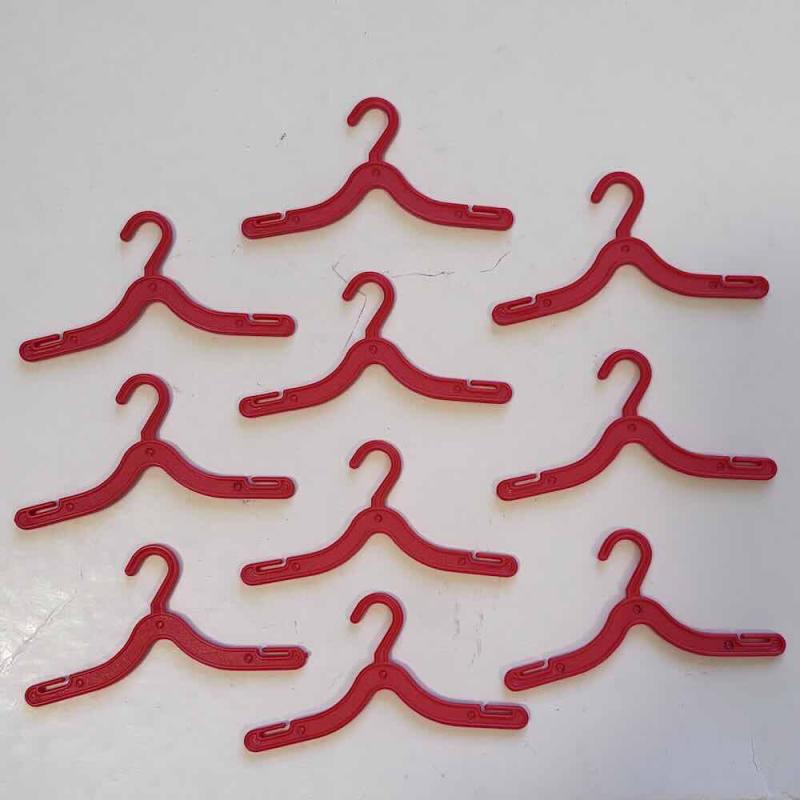 10 st röda galgar Barbie