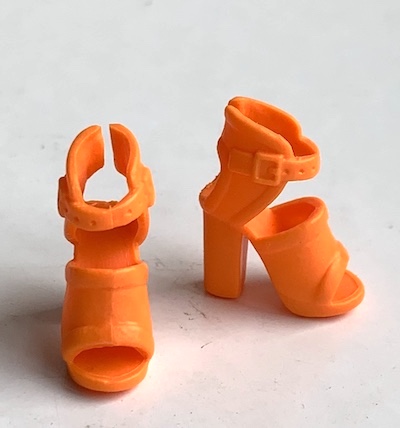 Orange heels m remmar