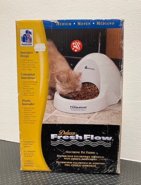 Petmate FreshFlow Electronic Pet Feeder