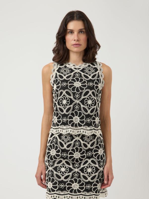 YASCILIA SL CROCHET TOP