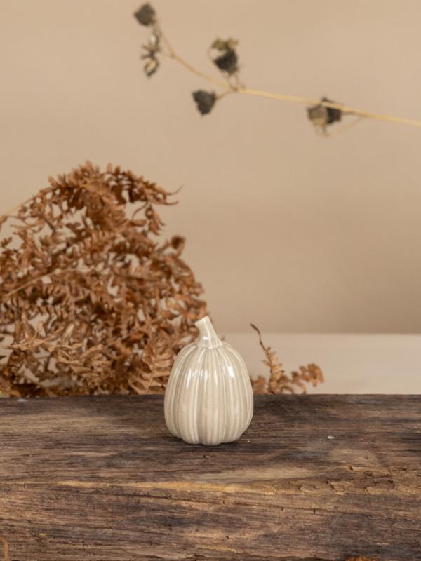 Tranhult liten beige dekoration
