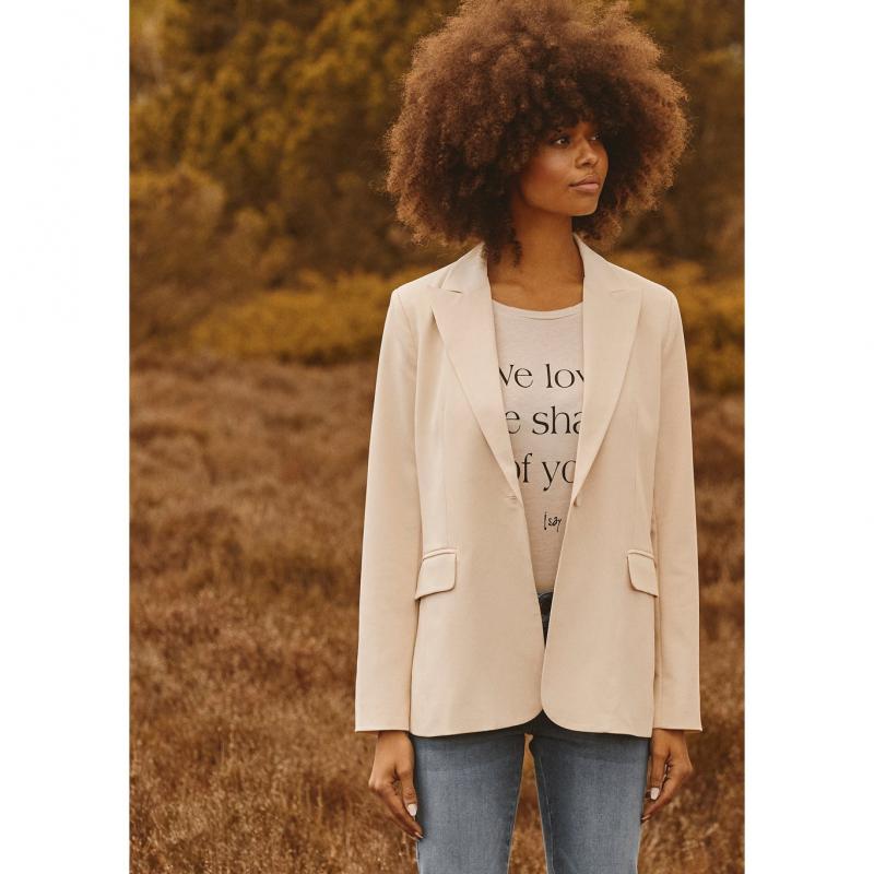 Ketta Blazer