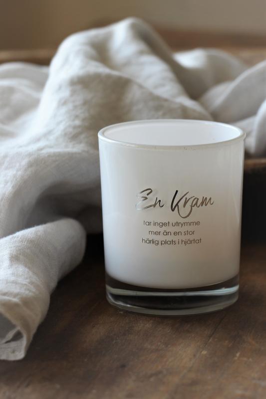 En kram m. gåvobox 8*9 cm vit/silver