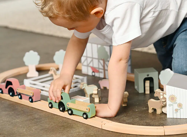 Tågbana  bondgård med djur