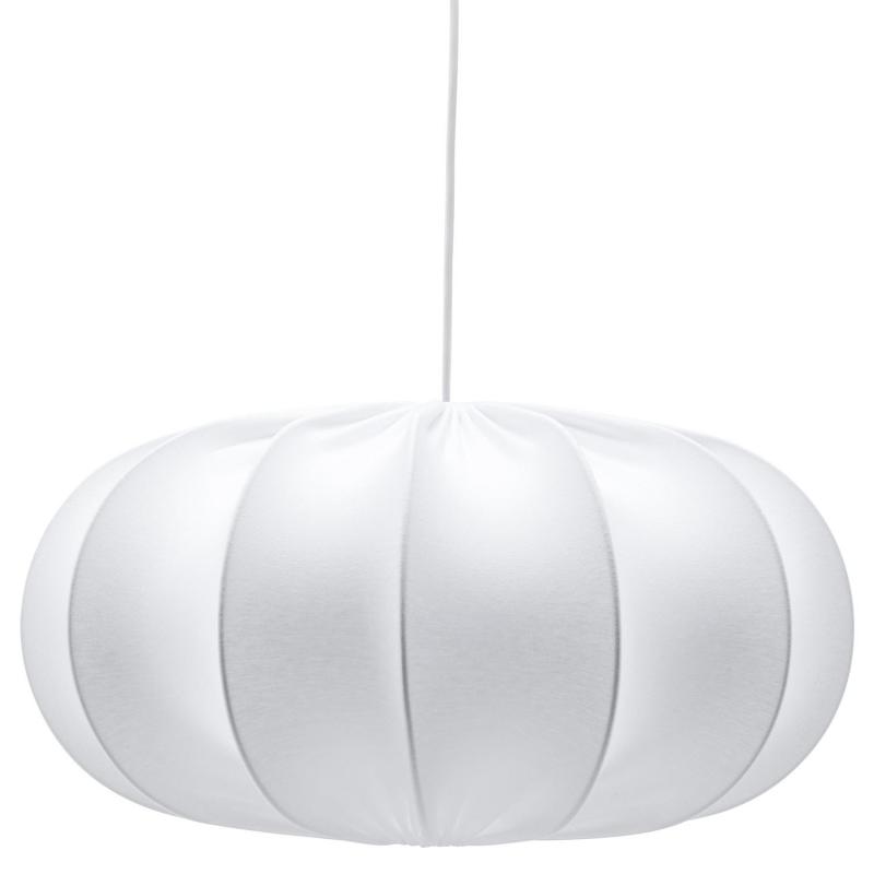 Flora plafond – en serie skärmar i olika storlekar och former klädda i vitt jerseytyg.