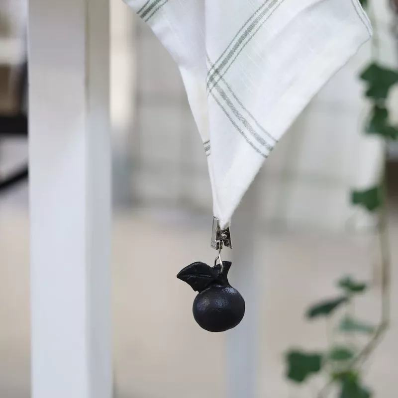 Duktyngd i smide- 4st Äpplen