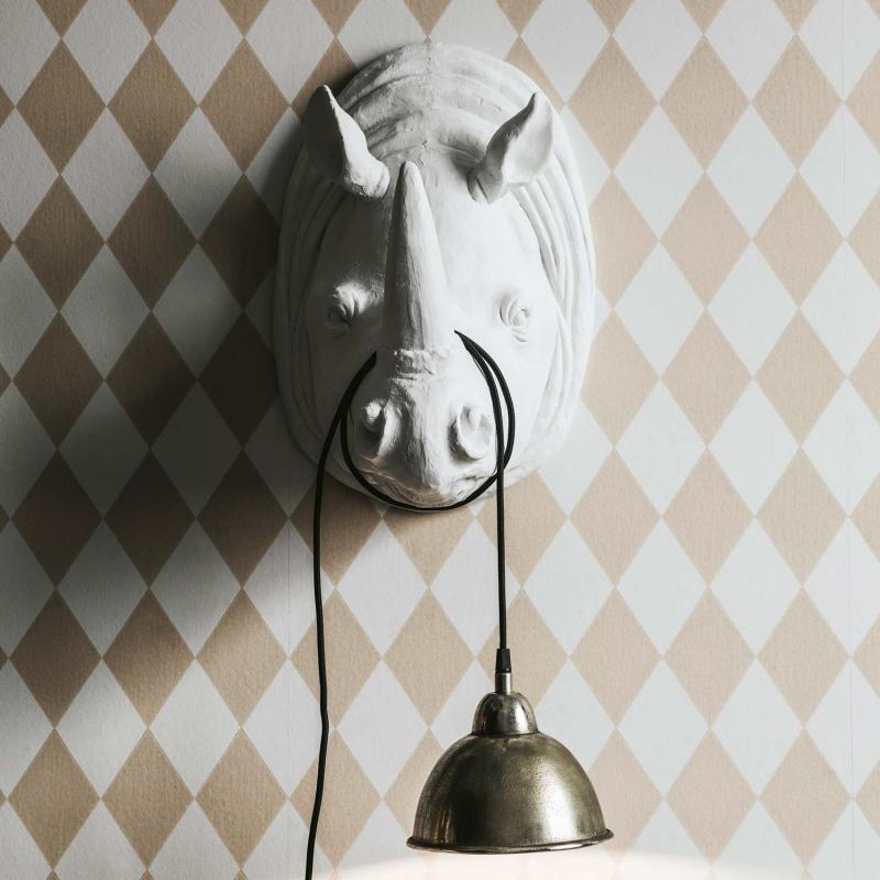 rund lampa i matt metall