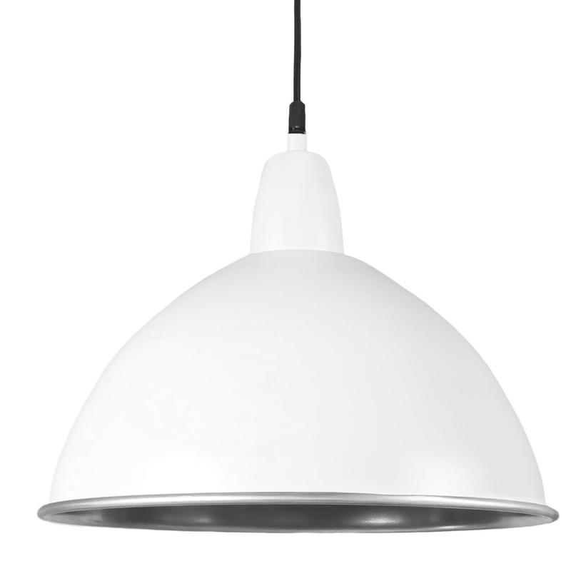 vit taklampa i metall