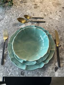 Judith- Turkos soppa/pastaskål 18 cm från Olsson & Jensen