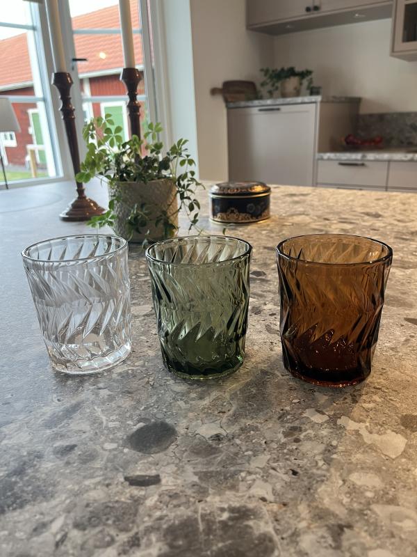 MADAM STOLTZ Dricksglas 6-pack i 3 olika färger, grön, brun, klar. höjd 10cm