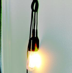 svart lamphållare