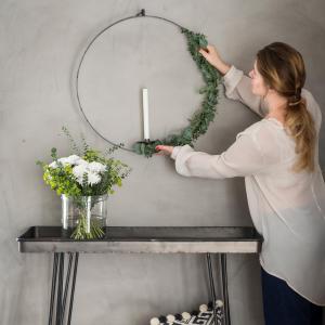 Ljusstake i smide från Affari - stor ljusring för vägg & fönster