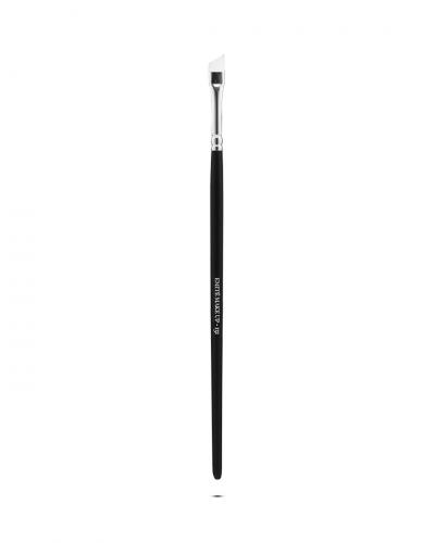 ANGULAR BROW BRUSH 131