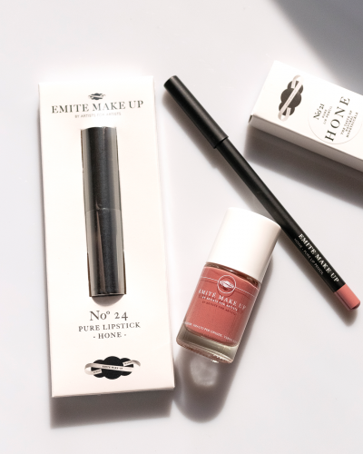 GIFT SET - LIPS AND NAILS