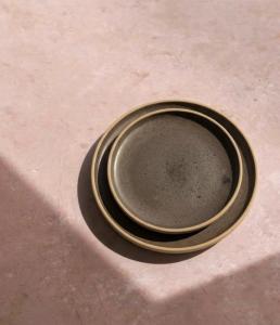 Slät tallrik, Mocca