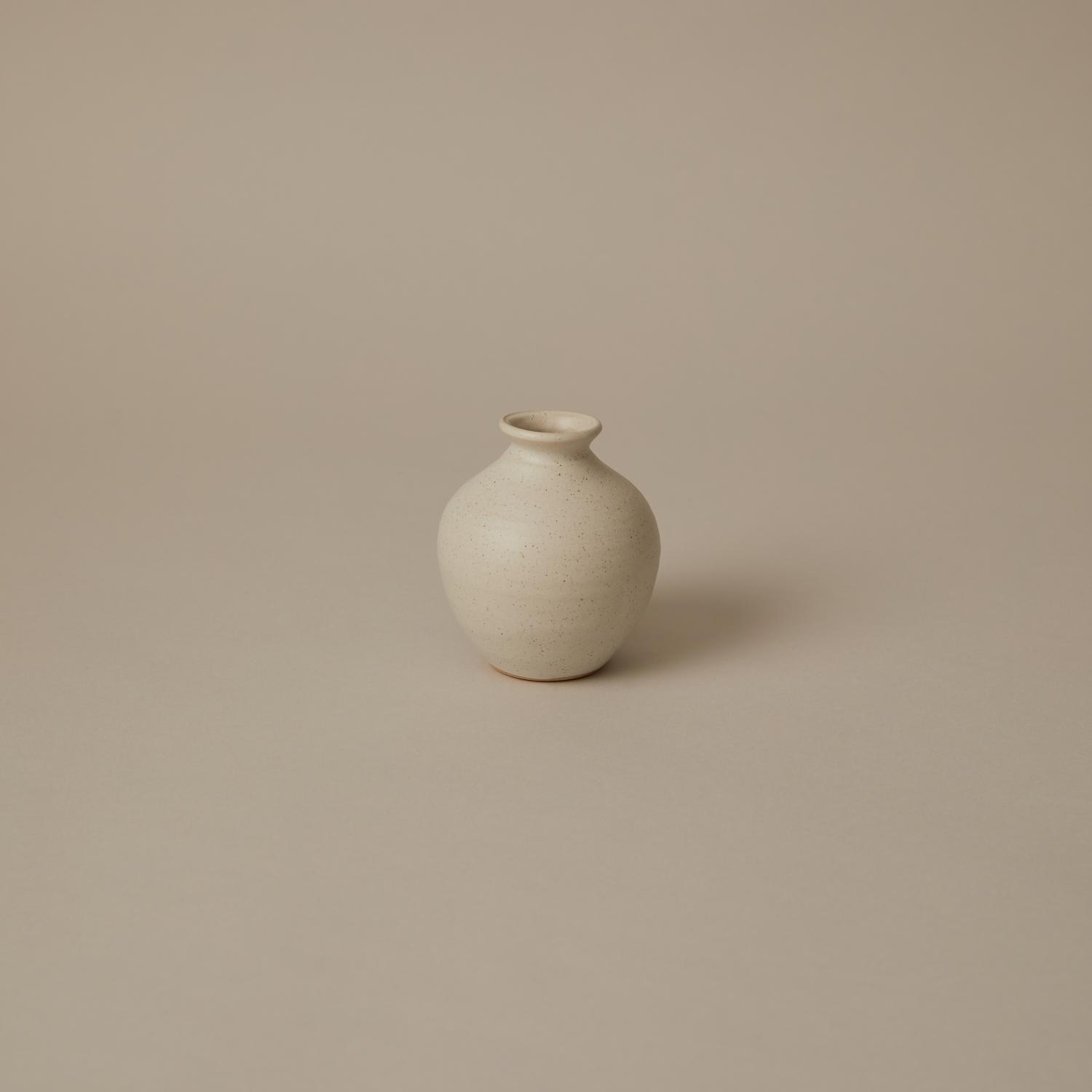 Sticklingvas rund, Vintage white