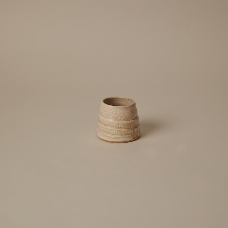 Bullig kaffekopp, Sandsten