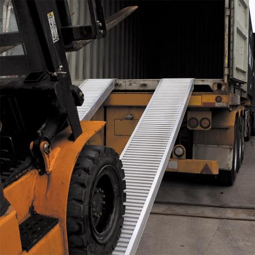 2x Uppkörningsramp alu 161cm 4050kg