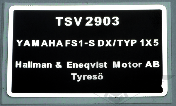 Typskylt Yamaha FS1DX 77-79