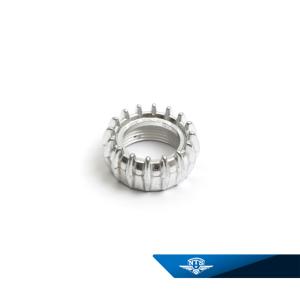 Avgasmutter räfflad 28mm Sachs