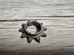 Framdrev Husqvarna D-motor 10 kugg NOS