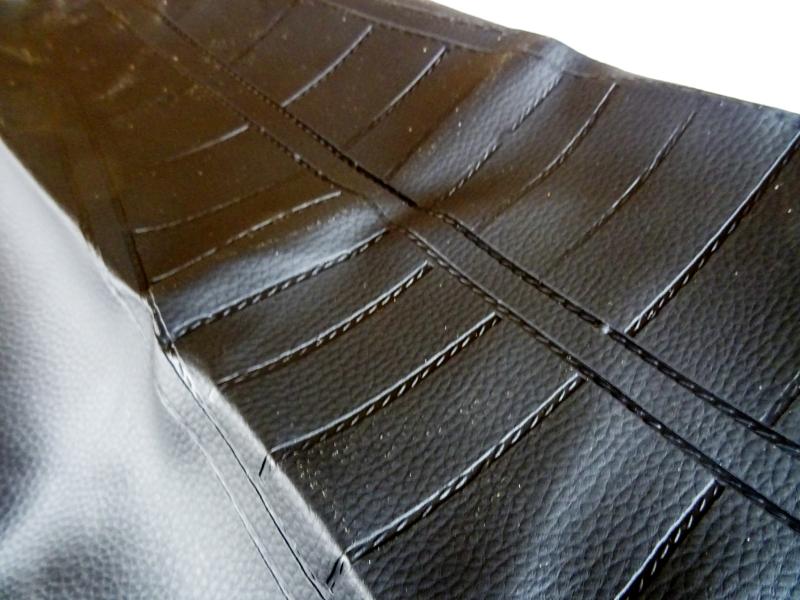 Sadelklädsel Honda MB5/MB8 svart svensk modell