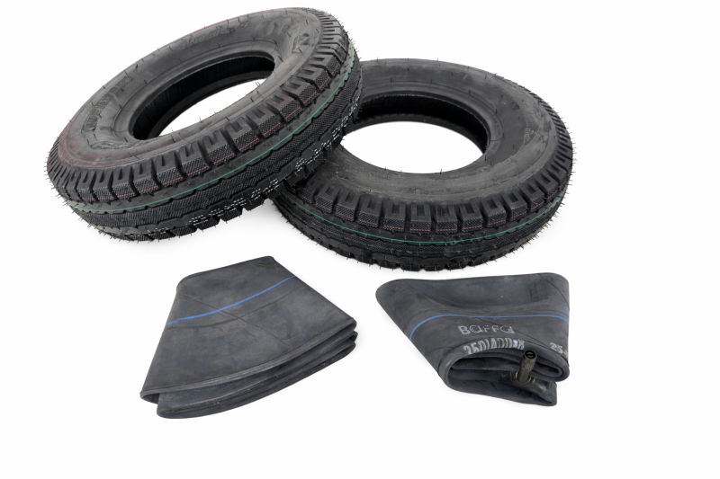 Däckpaket Flakmoped 4.00 - 8 " "Journey" P6065