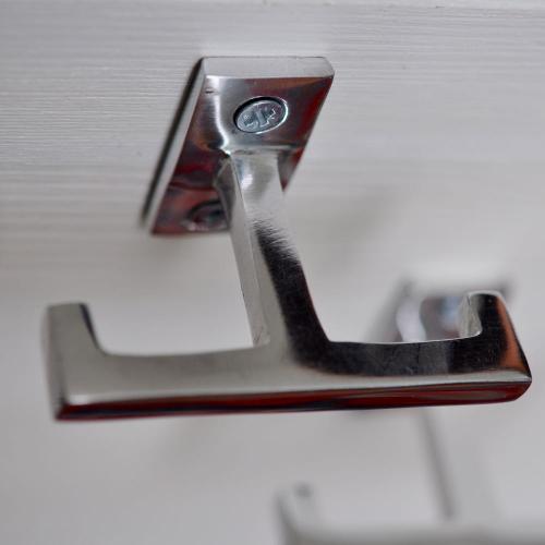 Dubbelkrok till hatthylla - Rak