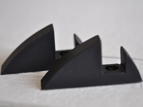 Hyllkonsol svart 16 mm