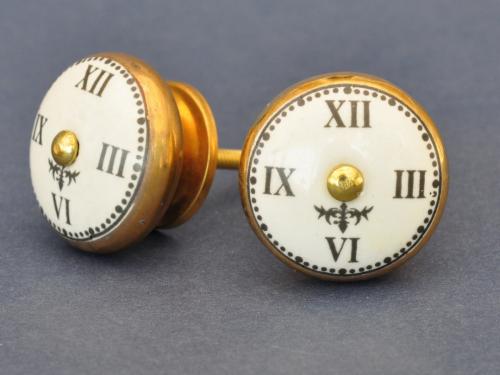 Porslinsknopp - Klocka - Vit och mässing