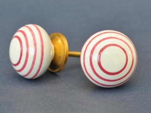 Porslinsknopp - Vit m rosa ringar