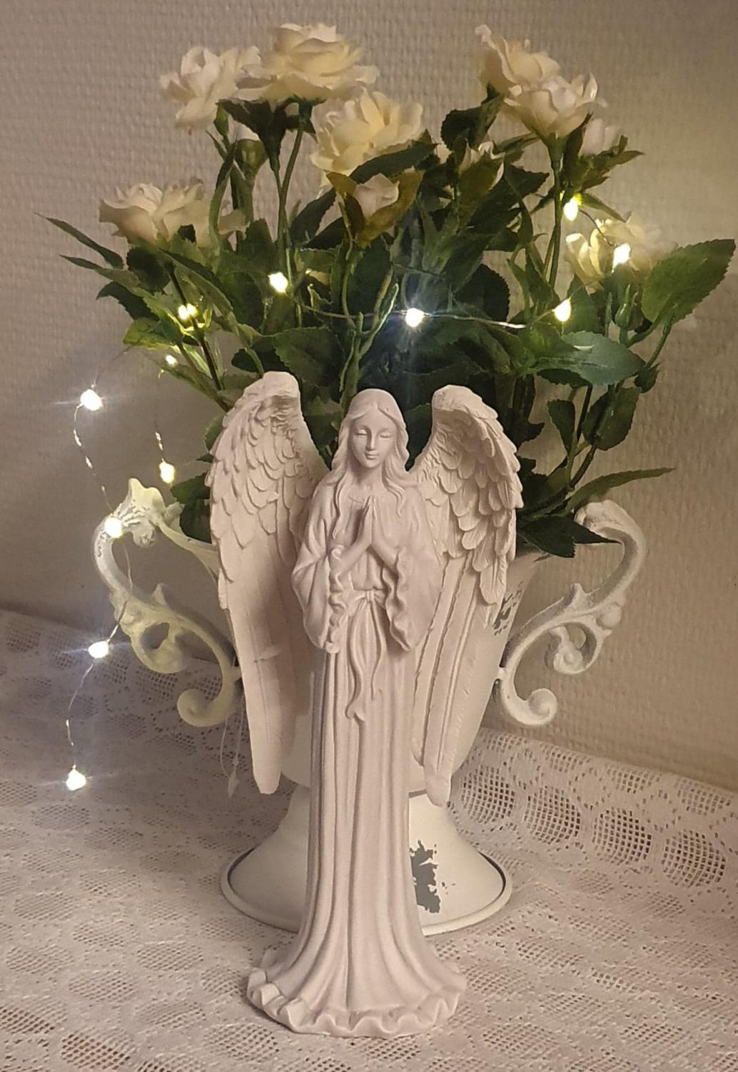 Ängel Bedjande