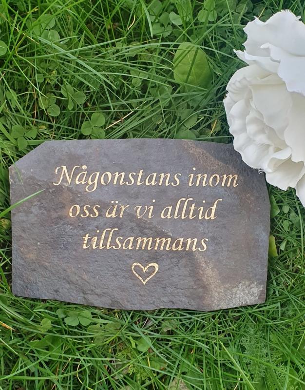 Product Image for Skiffersten Med Graverad Text - Någonstans Inom Oss...