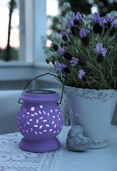 Solcellslykta Clay Lila