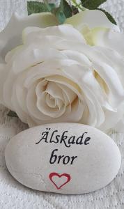 Sten Med Graverade Text - Älskade Bror
