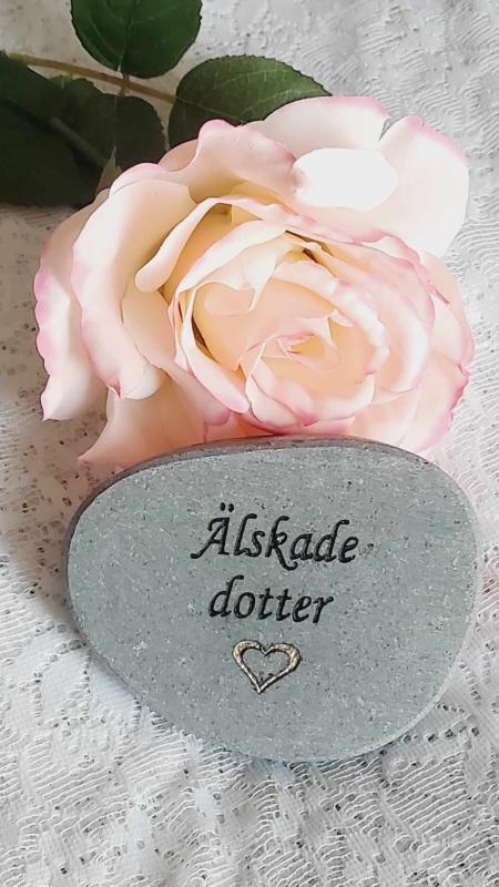 Product Image for Sten Med Text – Älskade Dotter