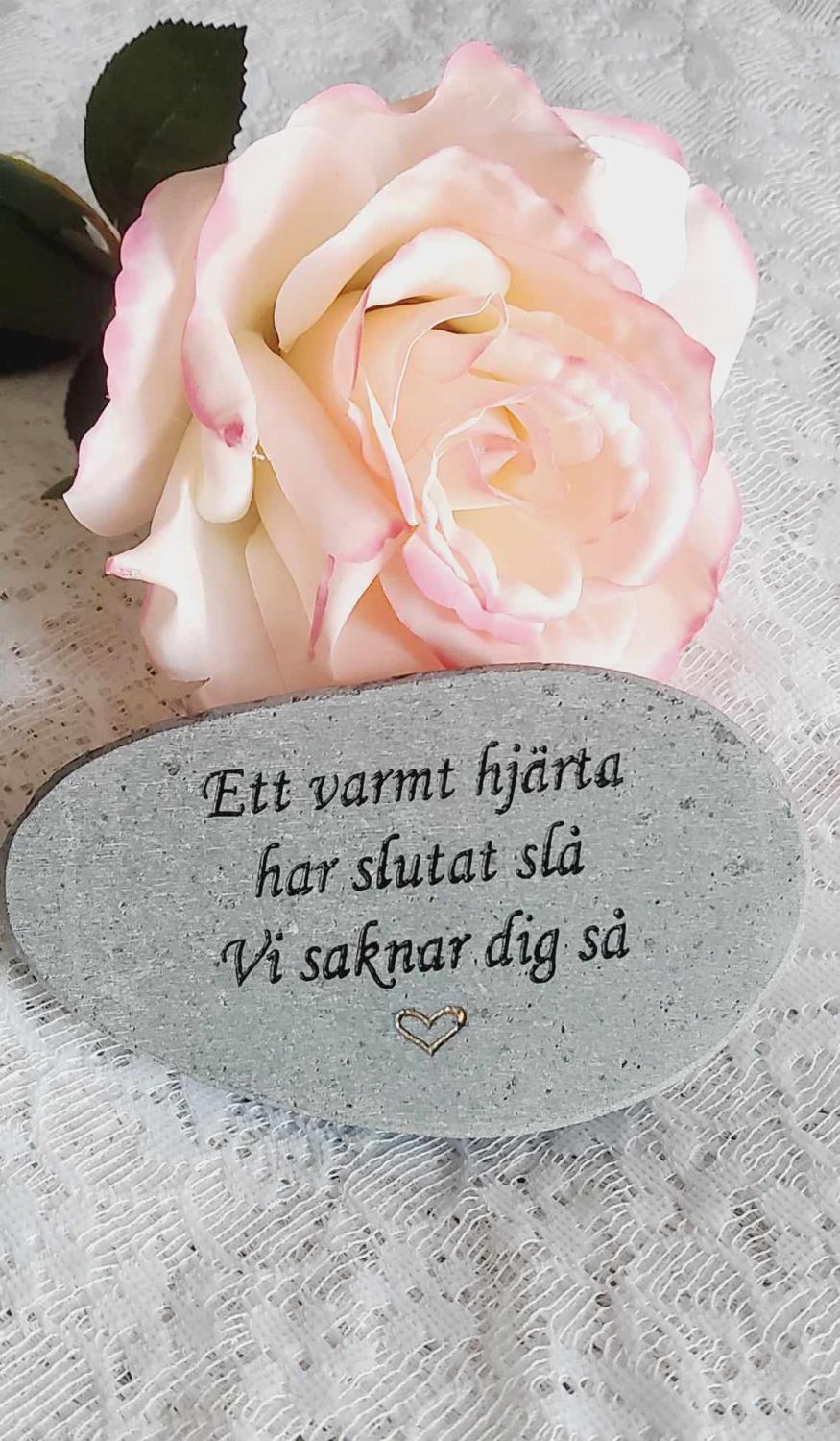 Sten Med Text – Ett Varmt Hjärta