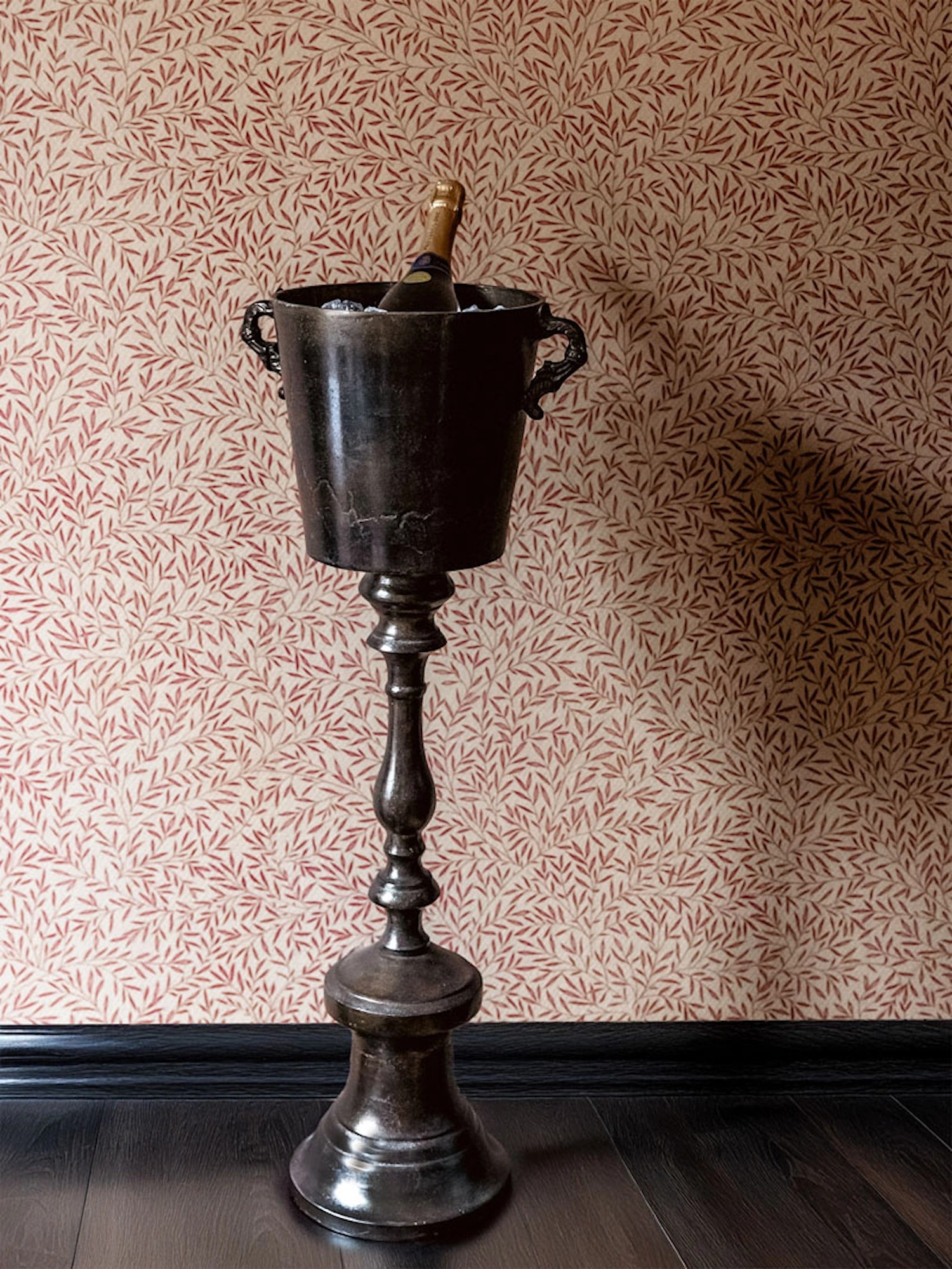 Champagnekylare På Fot