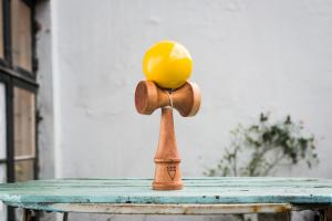 KROM - Viking Mahogany Mustard Kendama